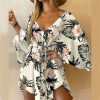 Robe Courte Fleurie Chauve-Souris – Image 2